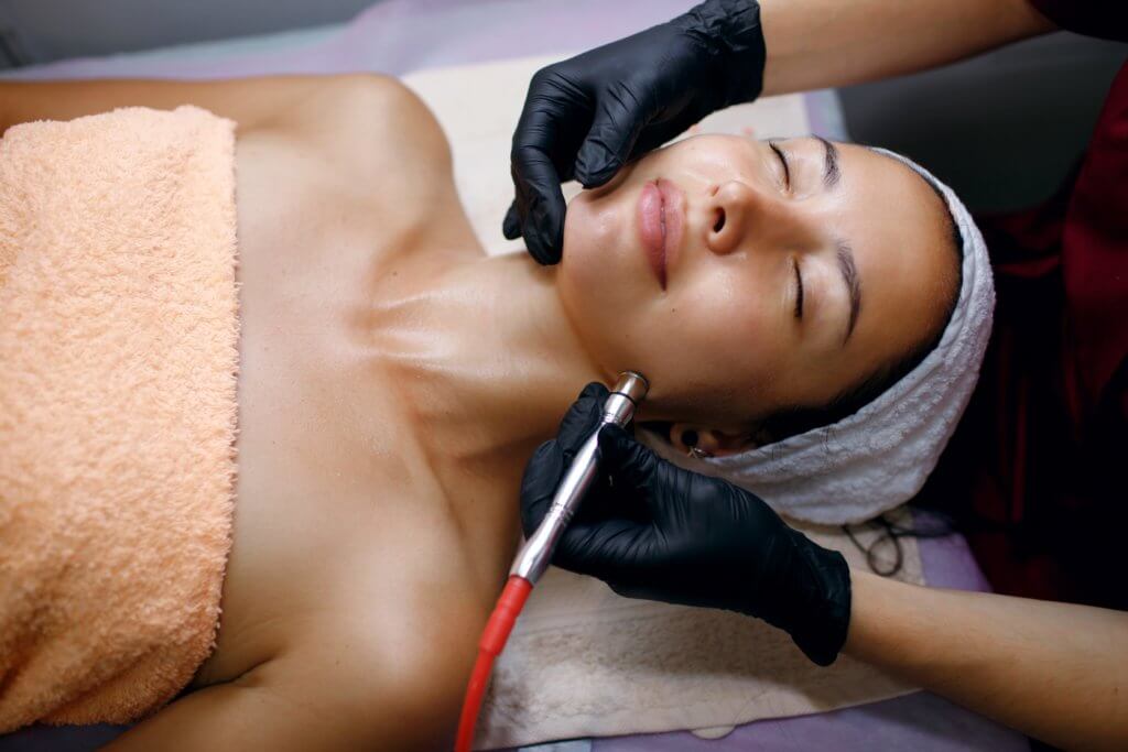 Why The HydraFacial Is One of the Most Popular In-Office Treatments